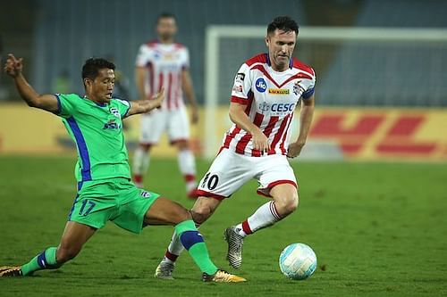 Robbie Keane of ATK and Boithang Haokip of Bengaluru FC