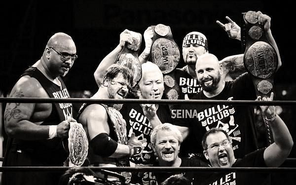 Jeff Jarrett pictured with the rest of the Bullet Club, led by then IWGP Heavyweight Champion AJ Styles