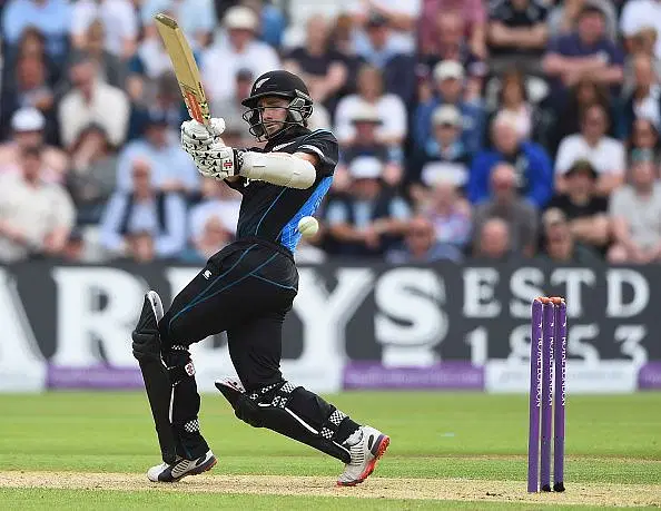 England v New Zealand - 4th ODI Royal London One-Day Series 2015