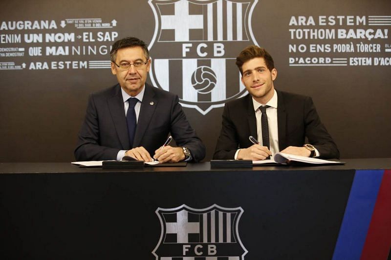 The La Masia graduate extends his stay