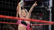 Alexa Bliss wins the first ever women's Elimination Chamber match
