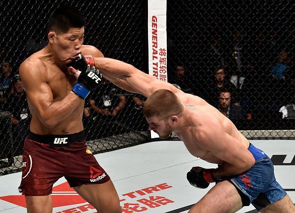 Jake Matthews survived a disgusting eye gouge to beat Li Jingliang