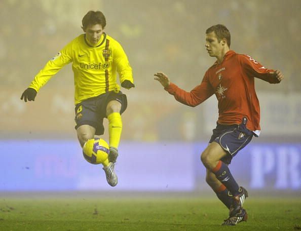 Azpilicueta battling it out with a young Messi during his days with Osasuna 
