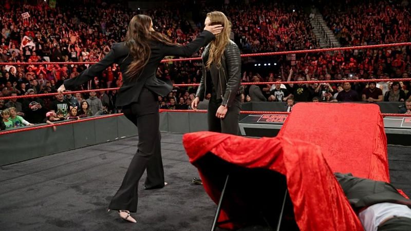 Stephanie McMahon slaps Ronda Rousey