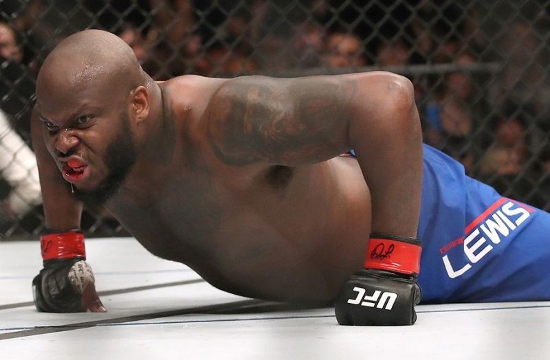 Derrick Lewis looks to KO Marcin Tybura at UFC Fight Night 126