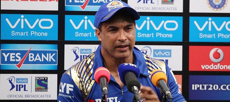 8 - The total number of titles won by Robin Singh as a coach.