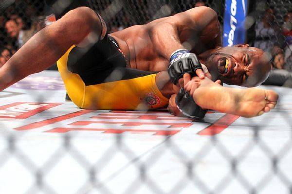 10 Times bones were snapped in MMA