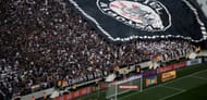 itaquerao-detalhe-para-torcida-do-corinthians-na-arquibancada-do-estadio-1401303646643_615x300