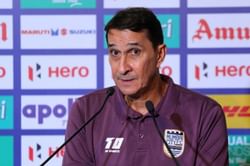 ISL 2017/18: Falling down causes players to lose credibility, says Mumbai City coach, Alexandre Guimaraes