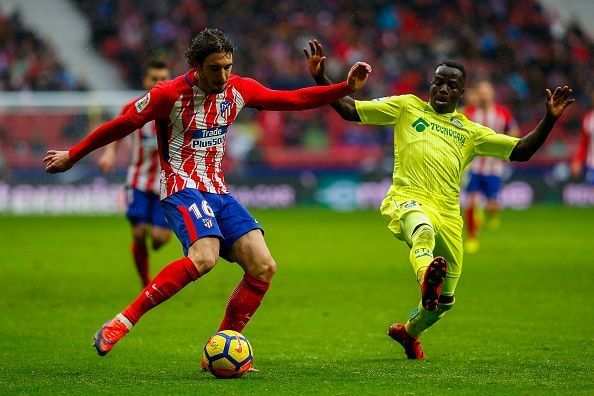 4 players who could solve Arsenal’s right-back problem