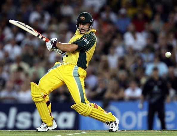 Top 5 Australian batsmen with most ODI sixes
