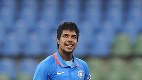 Varun Aaron signs for Leicestershire
