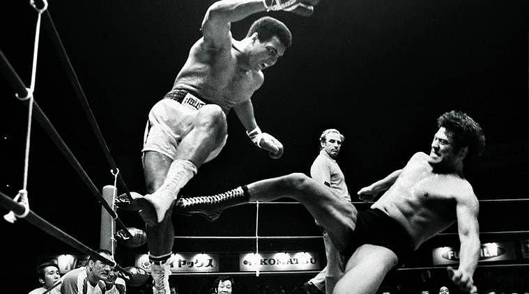 Muhammed Ali can&#039;t overcome Antonio Inoki&#039;s MMA style attack.