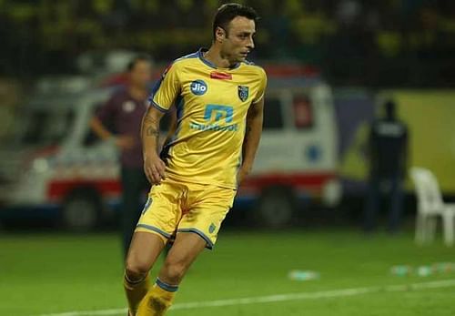 Dimitar Berbatov in the Blasters' colours