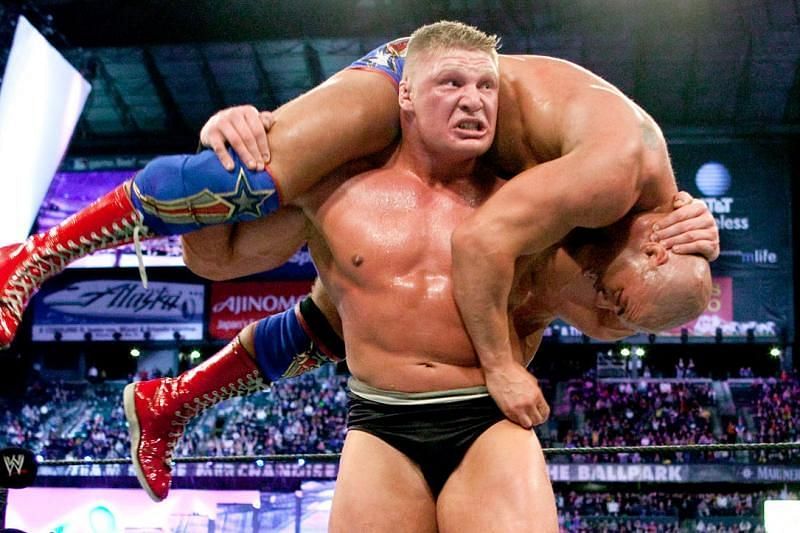 Brock Lesnar picking up Kurt Angle at Wrestlemania 19