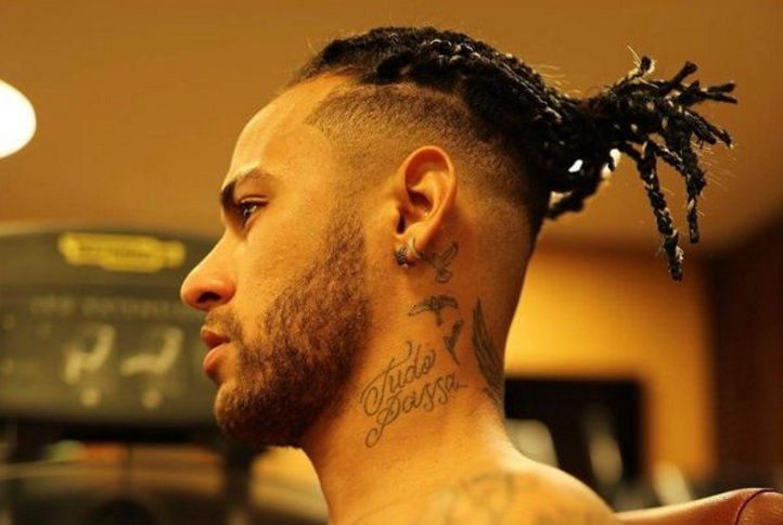 Neymar is currently sporting some cool dreadlocks