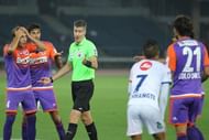 FC Pune City have already qualified for the semifinals, and seemed to have take it easy. (Photo: ISL)