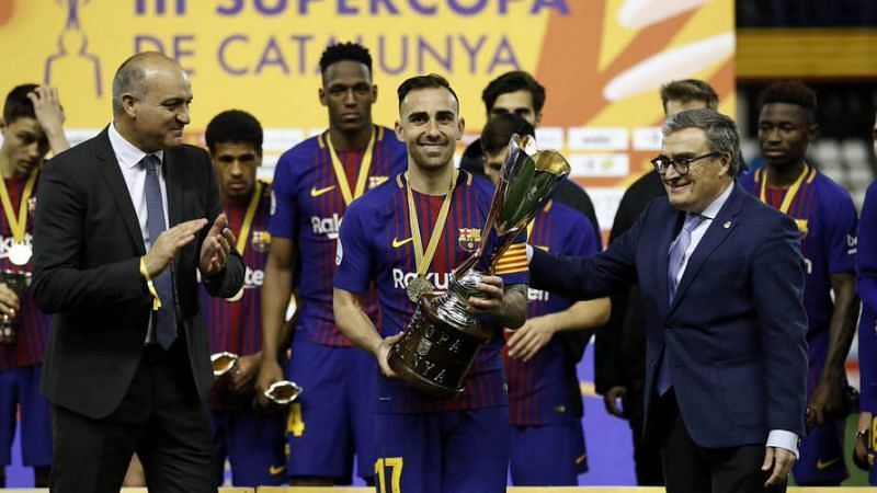 Paco Alcacer lifts the Supercopa Catalunya as Barcelona&#039;s captain!