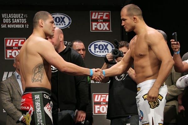 The first meeting between Cain Velasquez and Junior Dos Santos ended anticlimactically