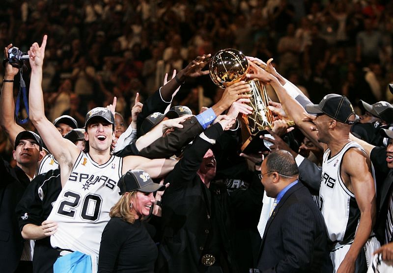 The San Antonio Spurs celebrating their 2005 title.
