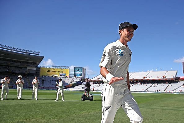 Boult picked up career best figures of 6-32