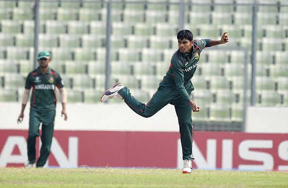 5 youngest players to take 10 wicket haul in Tests
