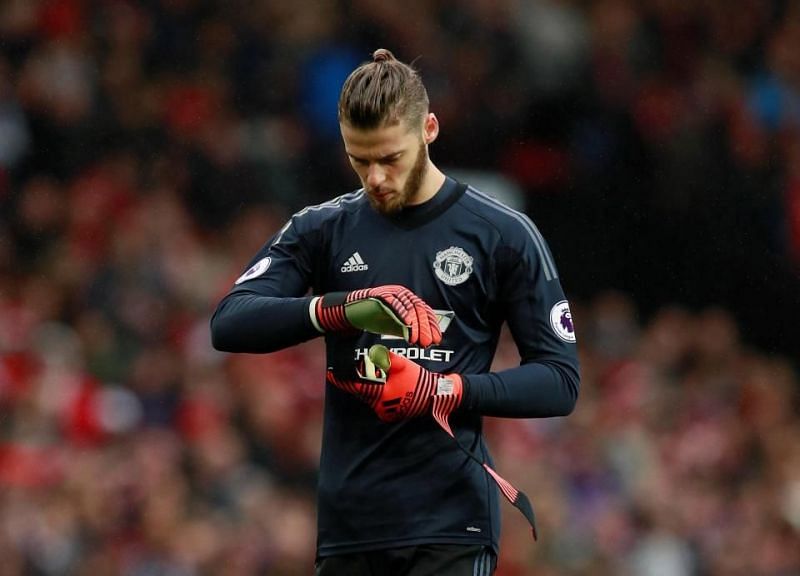 David de Gea pulls off the man-bun look perfectly