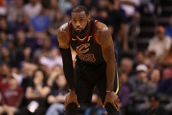 LeBron James Free Agency: 5 Reasons why LeBron James should re-sign with the Cleveland Cavaliers this summer
