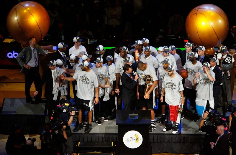 The San Antonio Spurs celebrating their 2007 title.