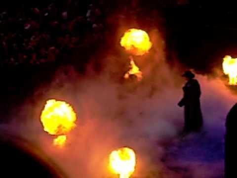 The Undertaker&#039;s commitment to his character is so deep that he even no sold fire when he got burned