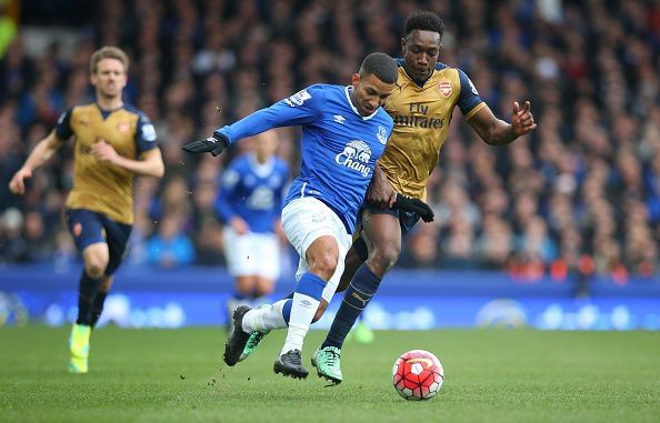 Top 5 extremely short footballers