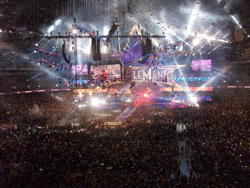 AT&T Stadium curtains: Wrestlemania, not Cowboys, use them