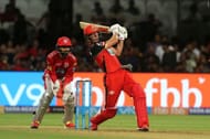 AB de Villiers struck 3 sixes in 3 balls and put RCB ahead.