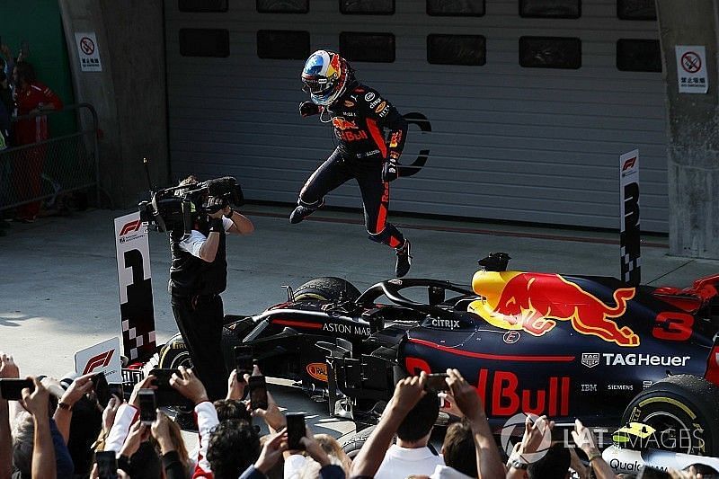 Daniel Ricciardo celebrating his victory at the 2018 Chinese GP