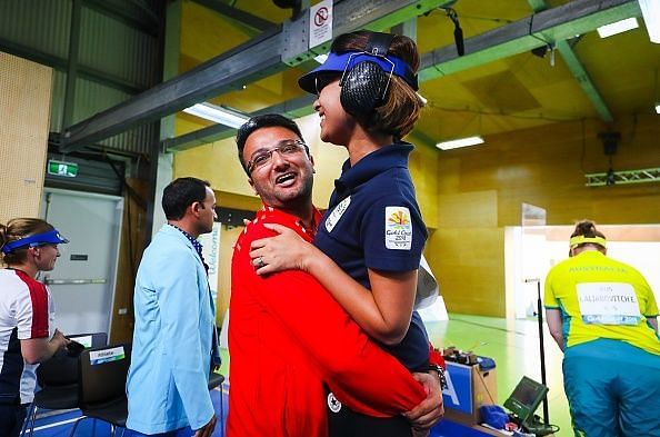Ronak PAndit an Heena Sidhu after the latter won a gold medal at the Commonwealth Games.