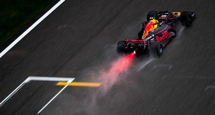 Max Verstappen in the wet China 2017