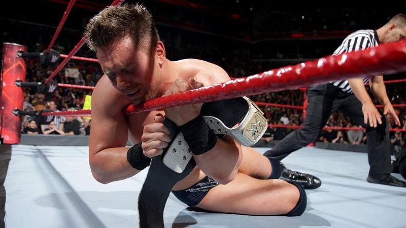 The Miz Recaptures the Intercontinental Title at Raw 25