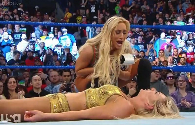 Carmella dethrones &#039;The Queen&#039; 