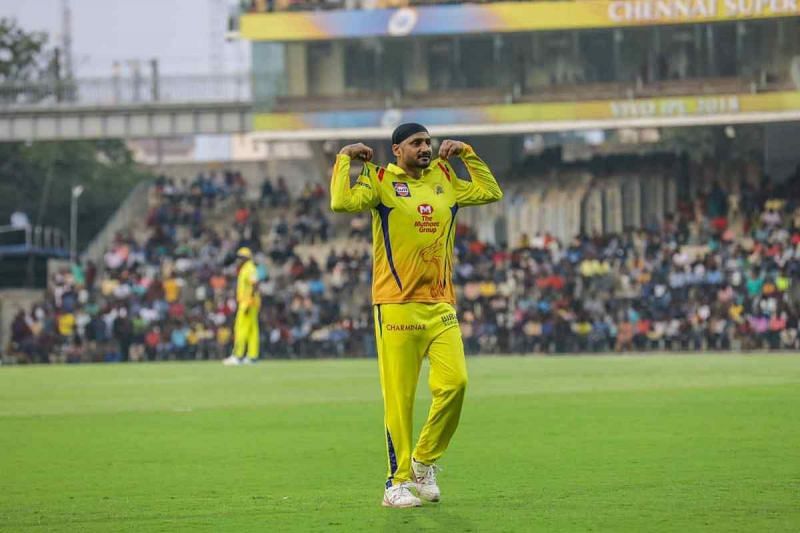 Image result for harbhajan tahir bowling ipl csk