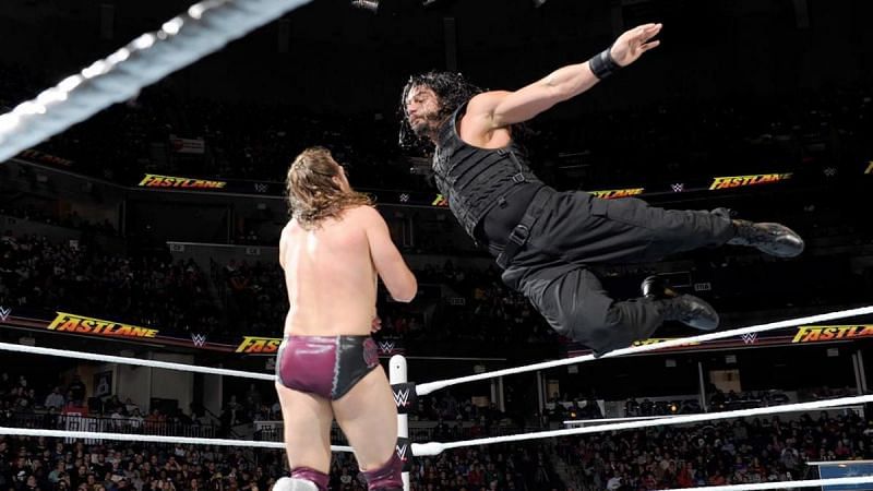 Reigns and Bryan at Fastlane 2015.
