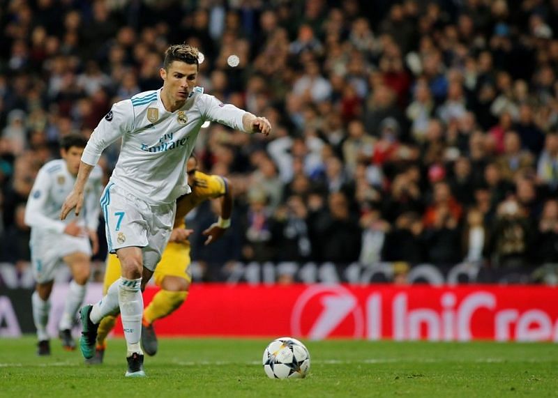 Cristiano Ronaldo scored for the 10th consecutive game in the UCL