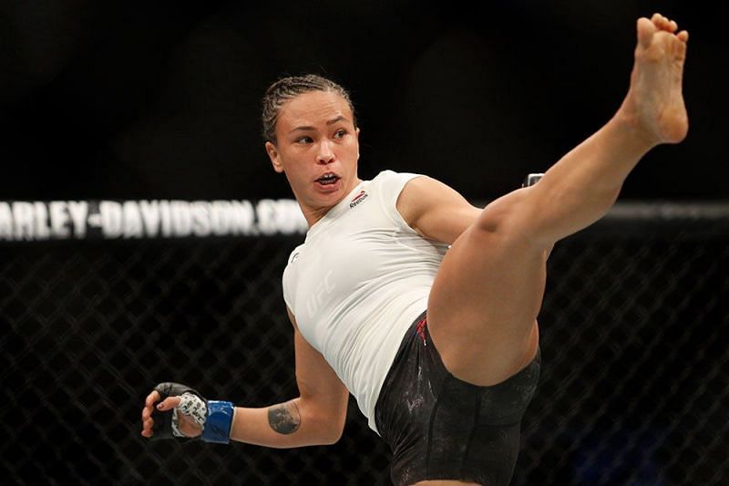 Michelle Waterson edged Cortney Casey in a tight decision