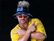 Scotty Too Hotty being cool