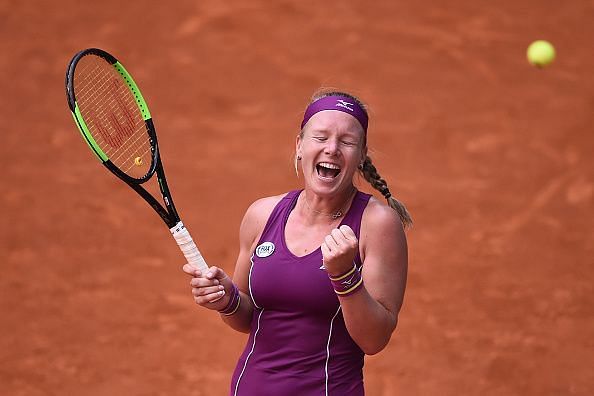 Madrid Masters: Bertens beats Sharapova in three sets