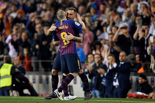 Iniesta walks 