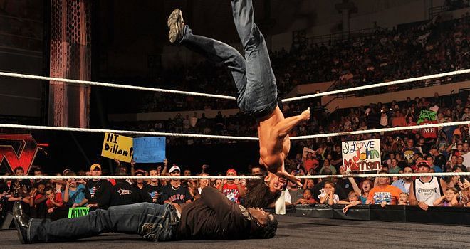 Morrison performing his finisher 