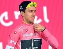 Giro leader Yates gains 3 seconds but his team struggles