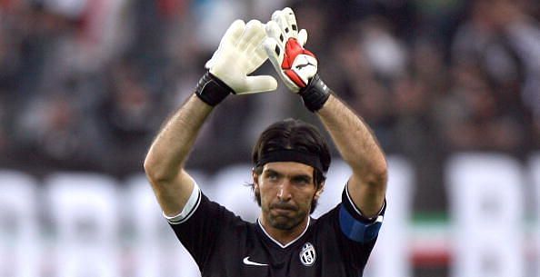 Juventus&#039; goalkeeper Gianluigi Buffon ce...