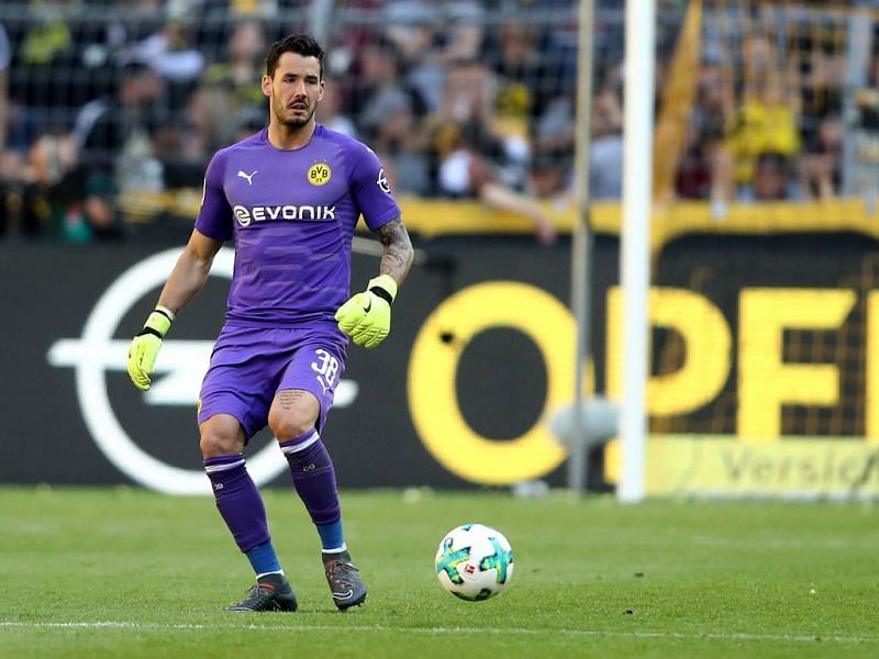BVB cannot afford to go into next season with B&uuml;rki as number One