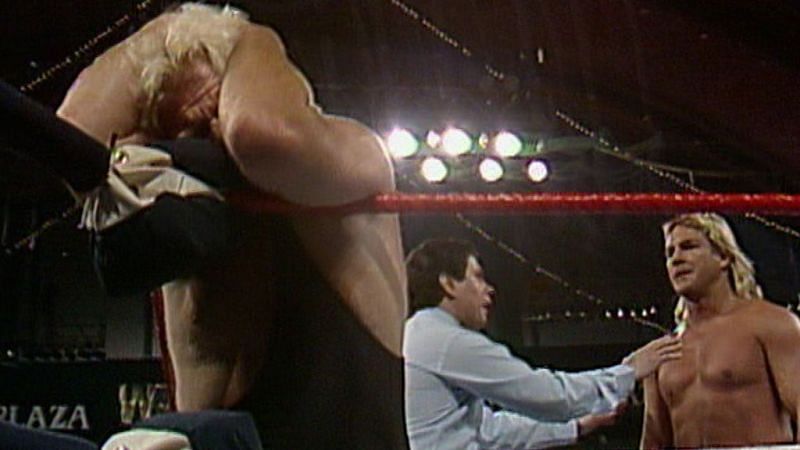 Bobby Heenan vs The Red Rooster